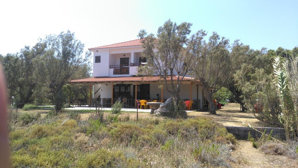 Stergiou Rooms Liri Exterior photo